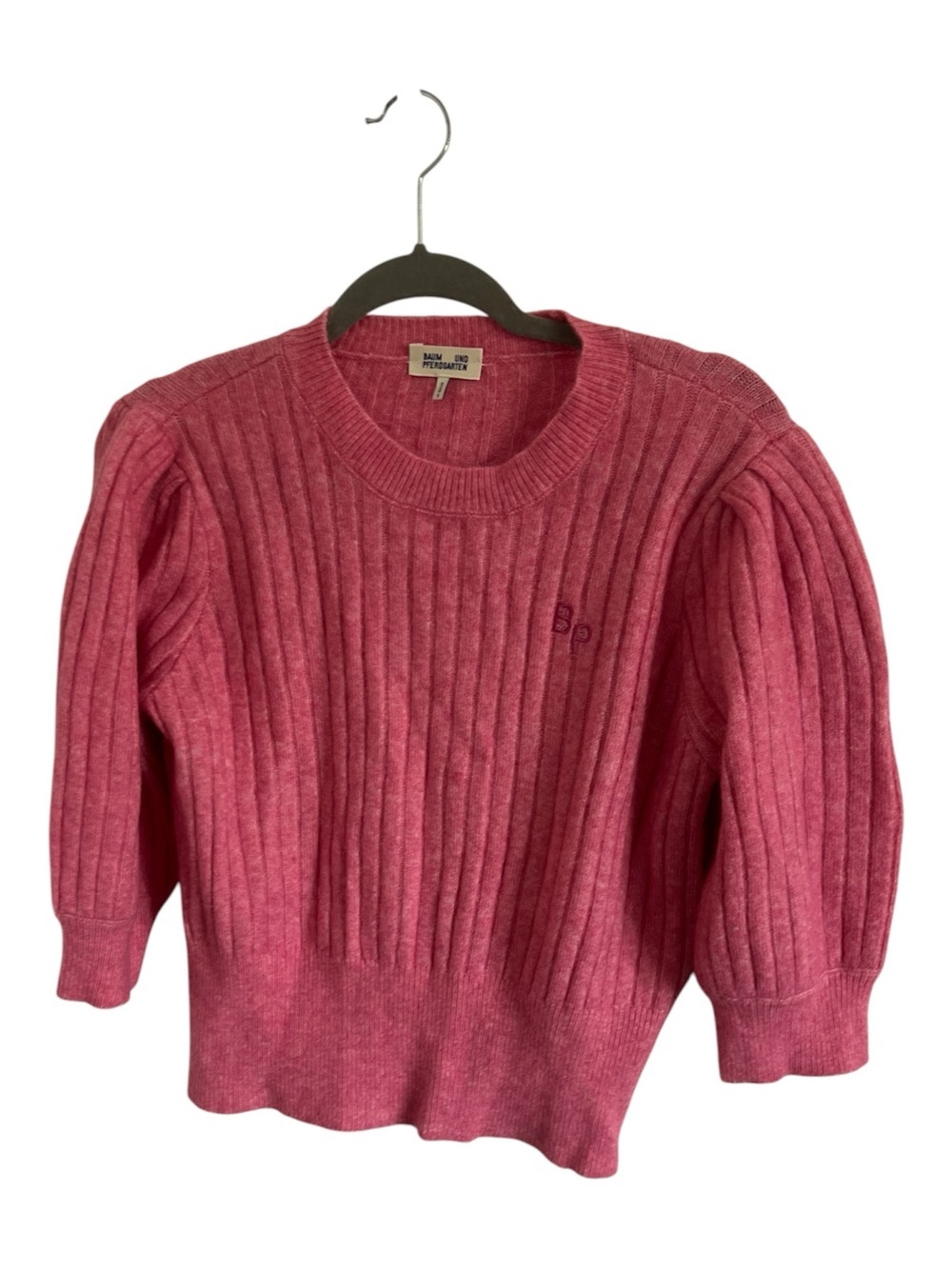 Baum und Pferdgarten Pink Ribbed Crewneck Sweater, size medium